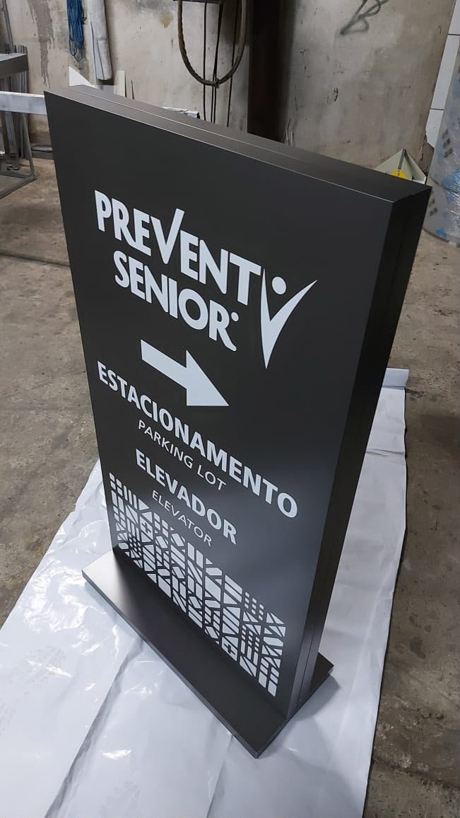 Feedback Totem Personalizado
